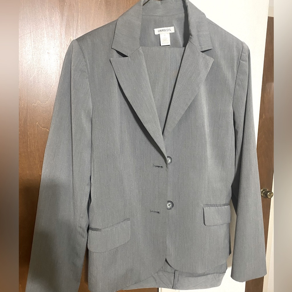 2-piece Harold’s Business Suit: Size 12 Blazer + Size 10 Trousers.